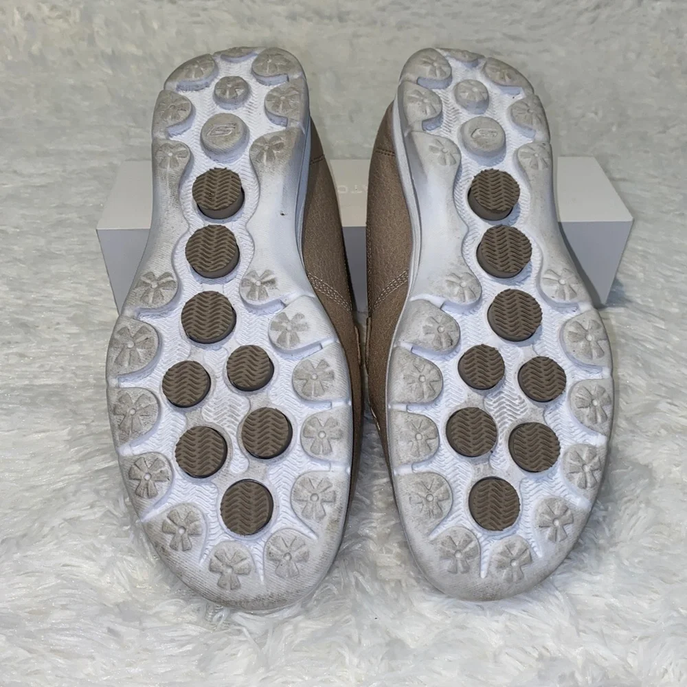 Sketchers Goga Max Boat Shoes in Very Good Barely worn condition - Picture 6 of 7